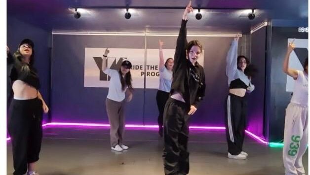 Kpop Dance Class in Seoul (incl. video shooting & editing)