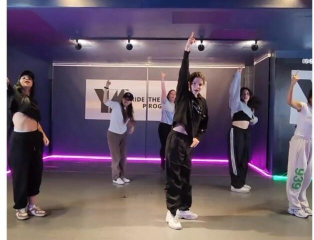 Kpop Dance Class in Seoul (incl. video shooting & editing)